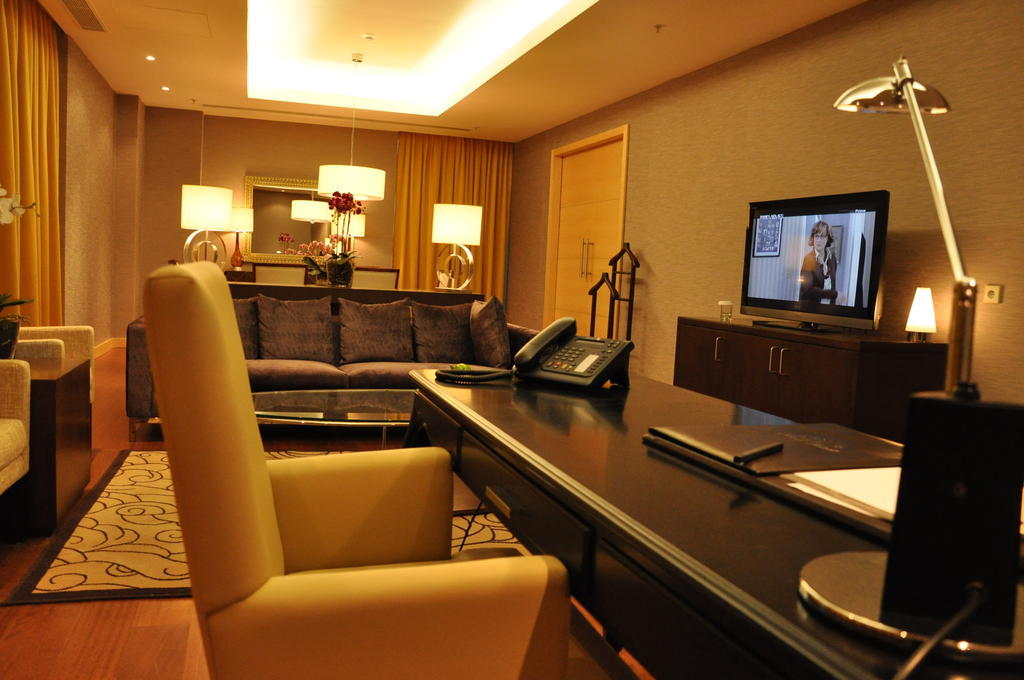 Hotel Grand Swiss アルビール 部屋 写真